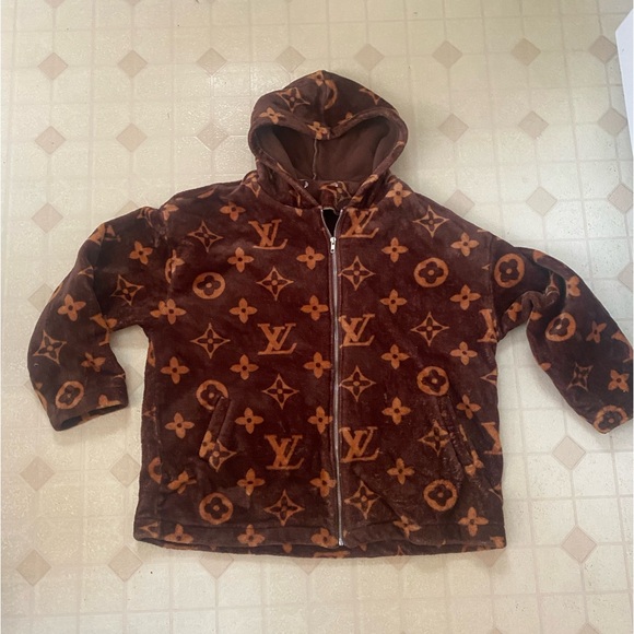 Monogram fuzzy zip up - Picture 4 of 8